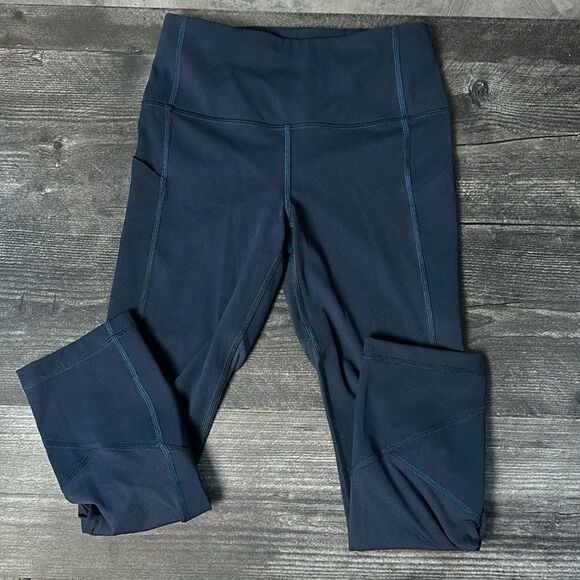 lululemon athletica Pants - Lululemon 22” pace rival size 4